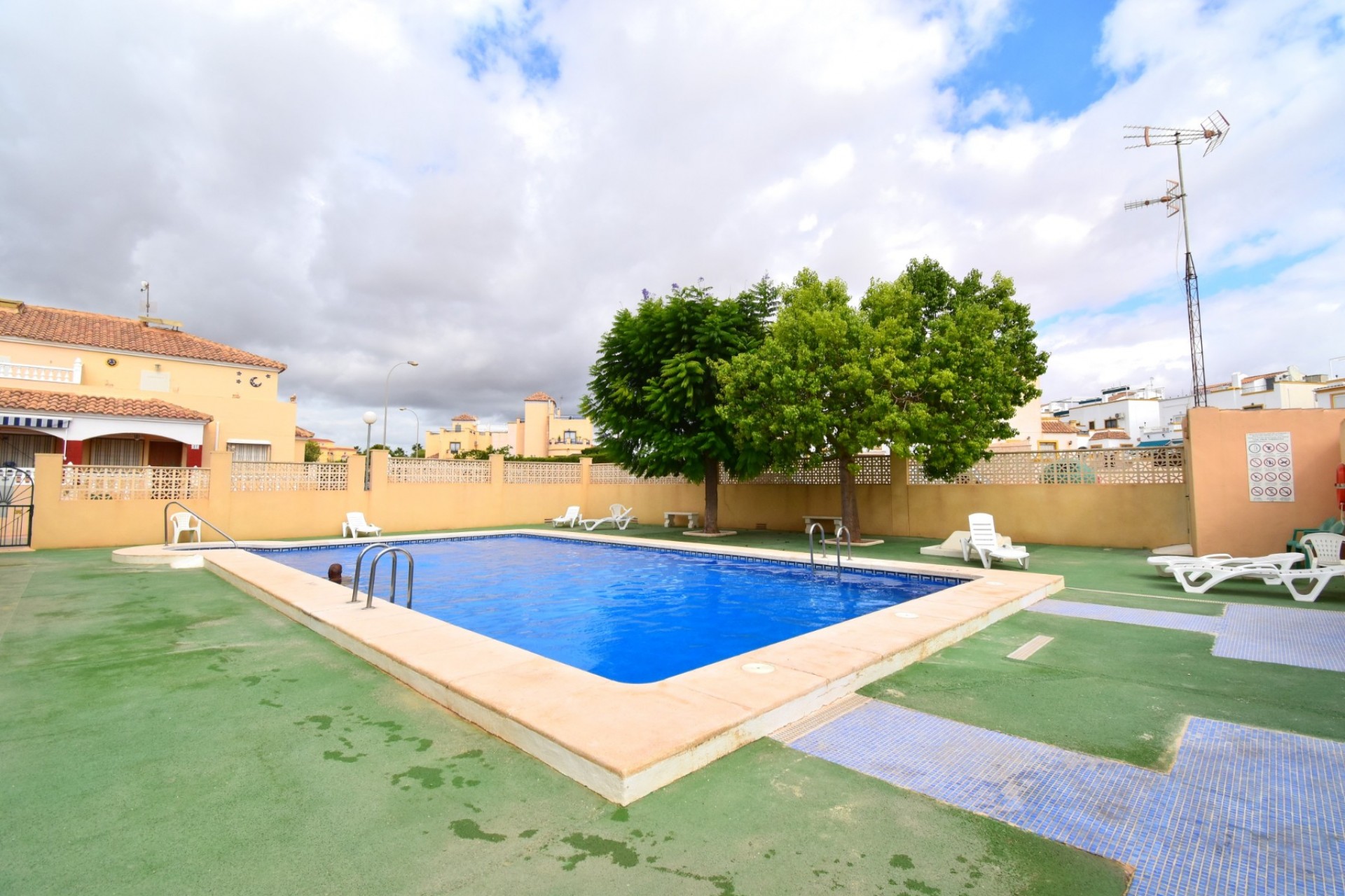 Wederverkoop - Quad Villa - Orihuela Costa - Playa Flamenca