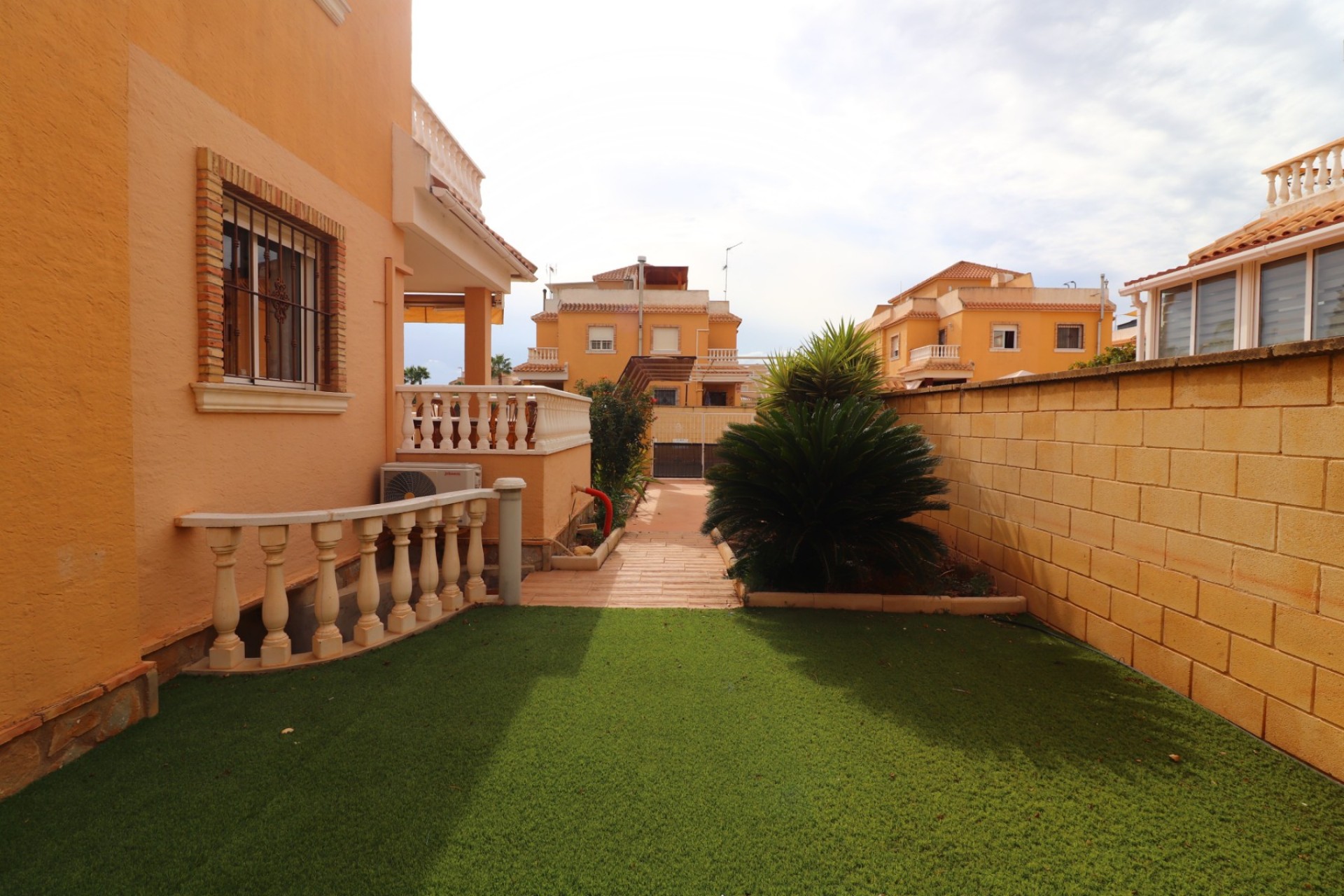 Wederverkoop - Vierkante Villa - Ciudad Quesada - Lo Marabu