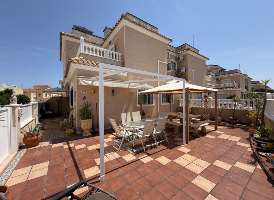 Wederverkoop - Vierkante Villa - Orihuela Costa - La Zenia