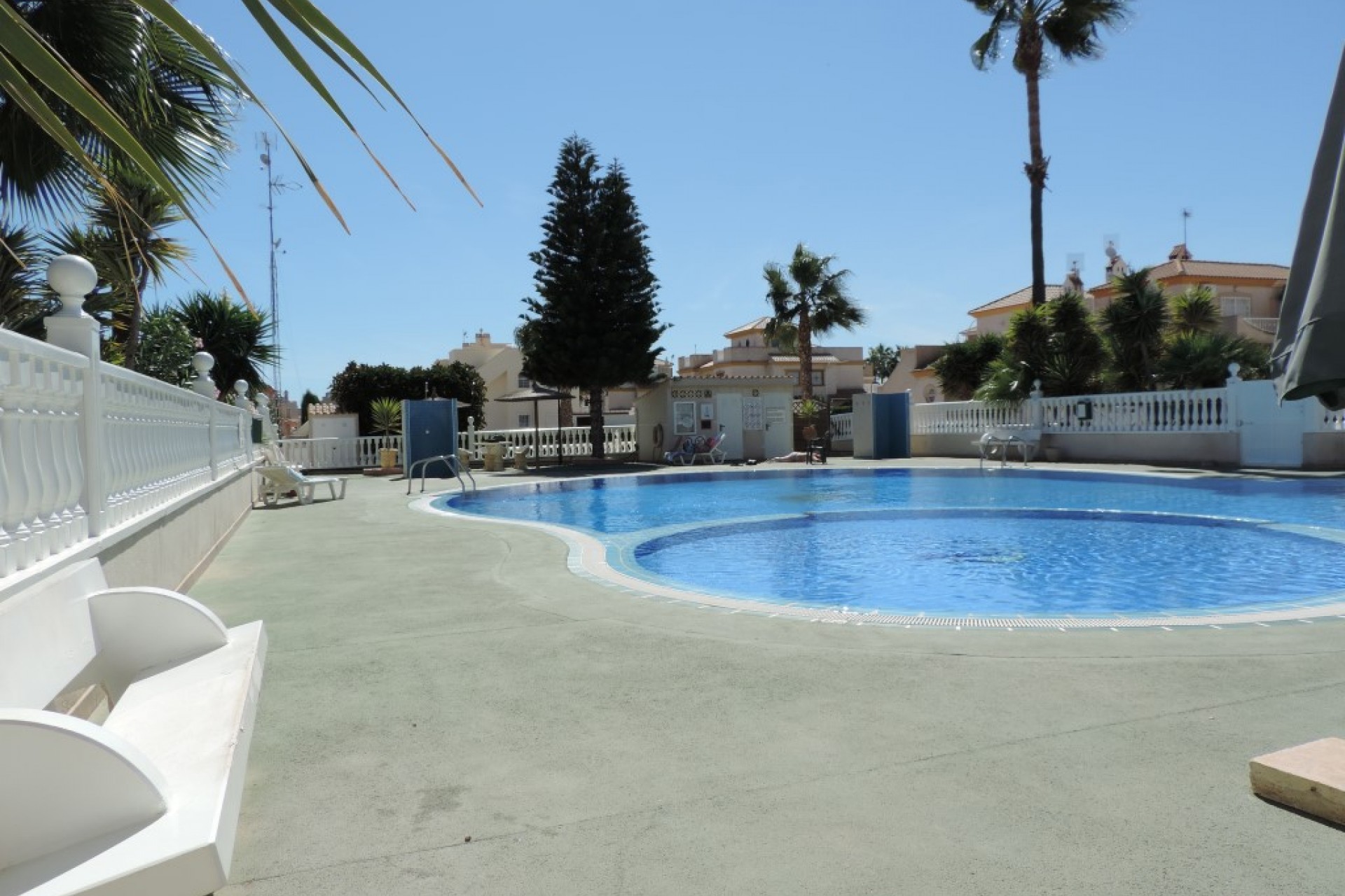 Wederverkoop - Vierkante Villa - Orihuela Costa - Playa Flamenca