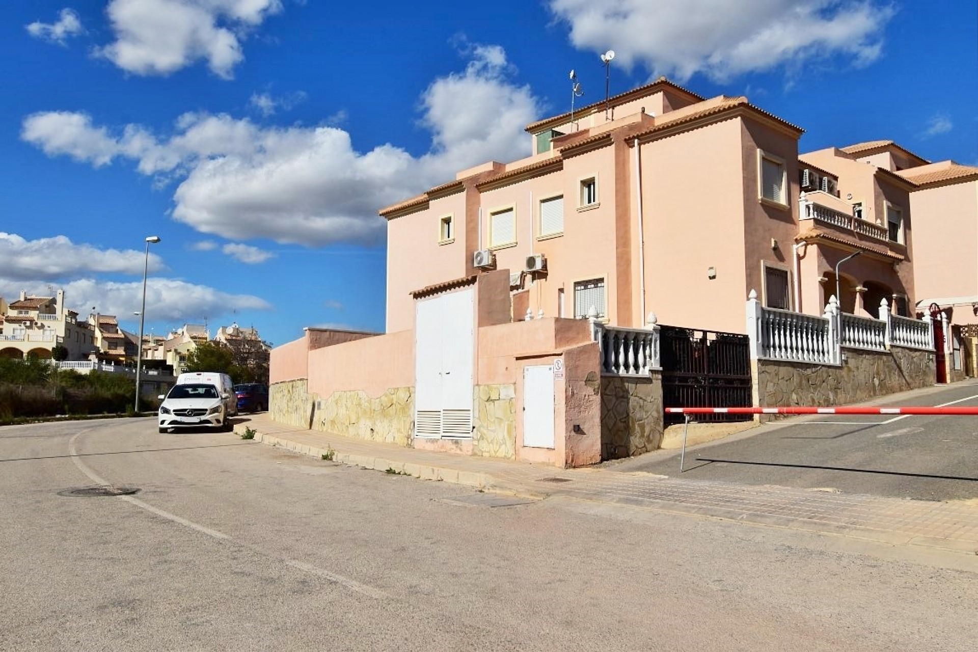 Wederverkoop - Vierkante Villa - Orihuela Costa - Playa Flamenca