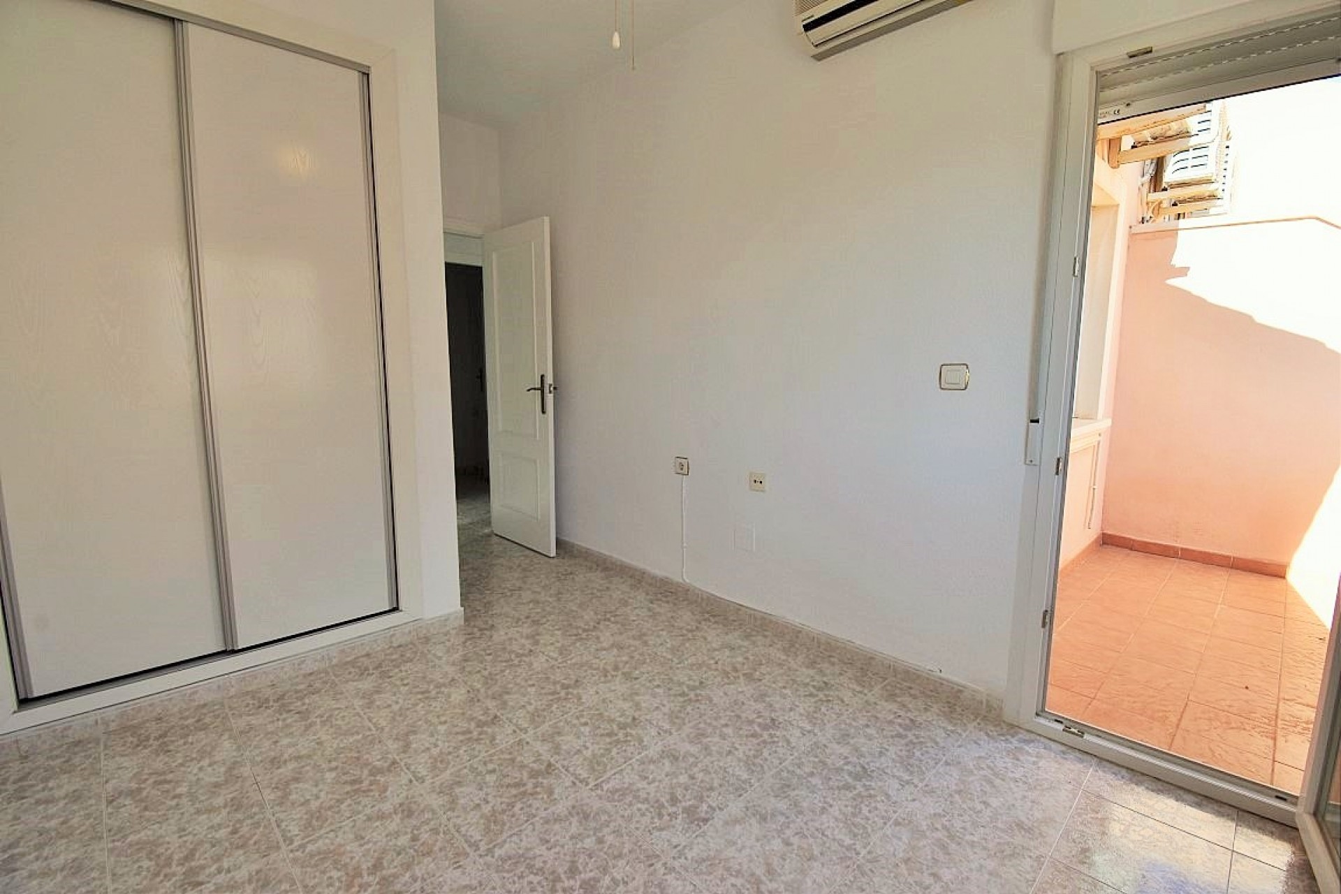 Wederverkoop - Vierkante Villa - Orihuela Costa - Playa Flamenca