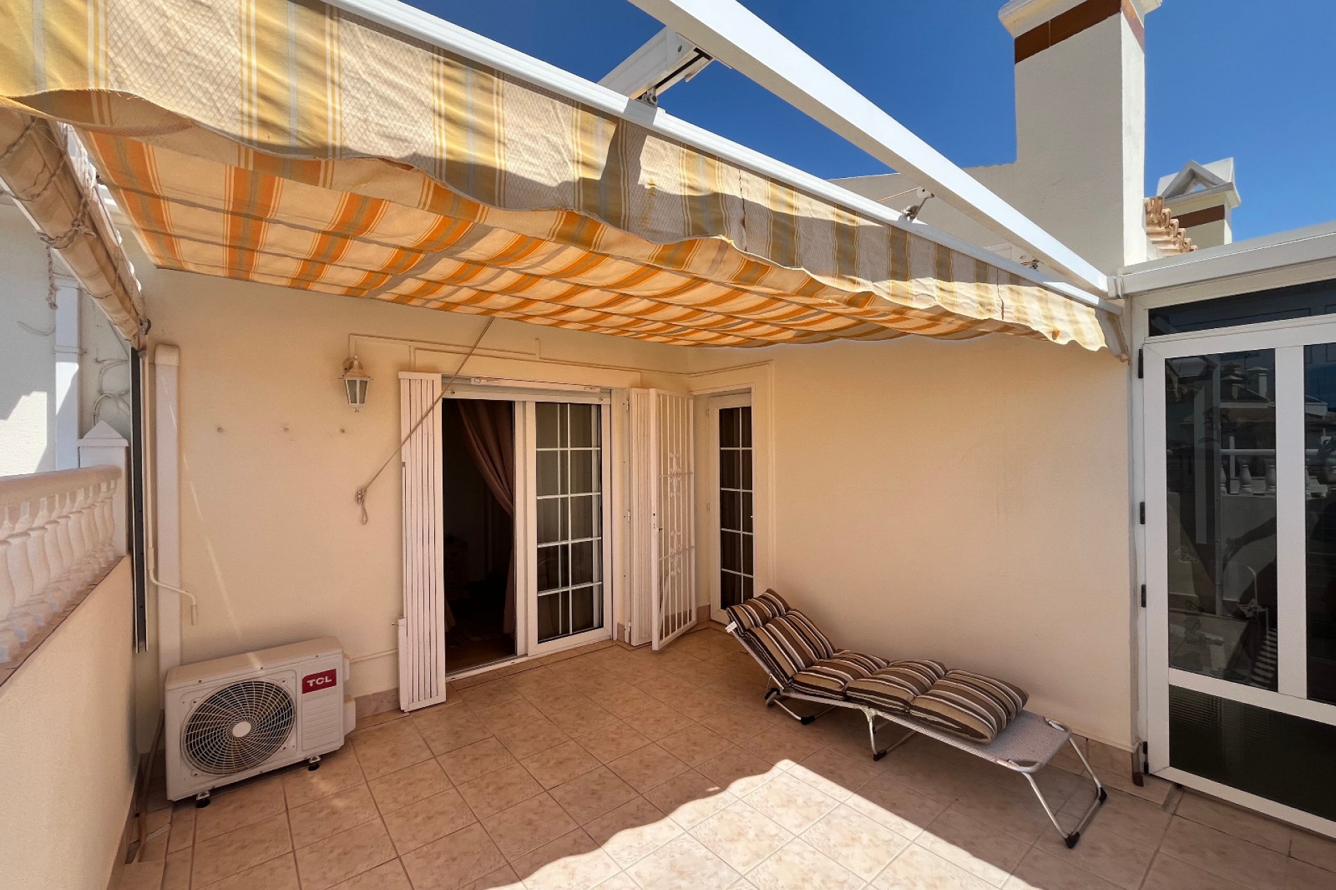 Wederverkoop - Vierkante Villa - Orihuela Costa - Playa Flamenca
