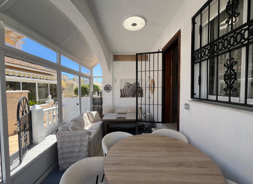 Wederverkoop - Vierkante Villa - Orihuela Costa - Punta Prima