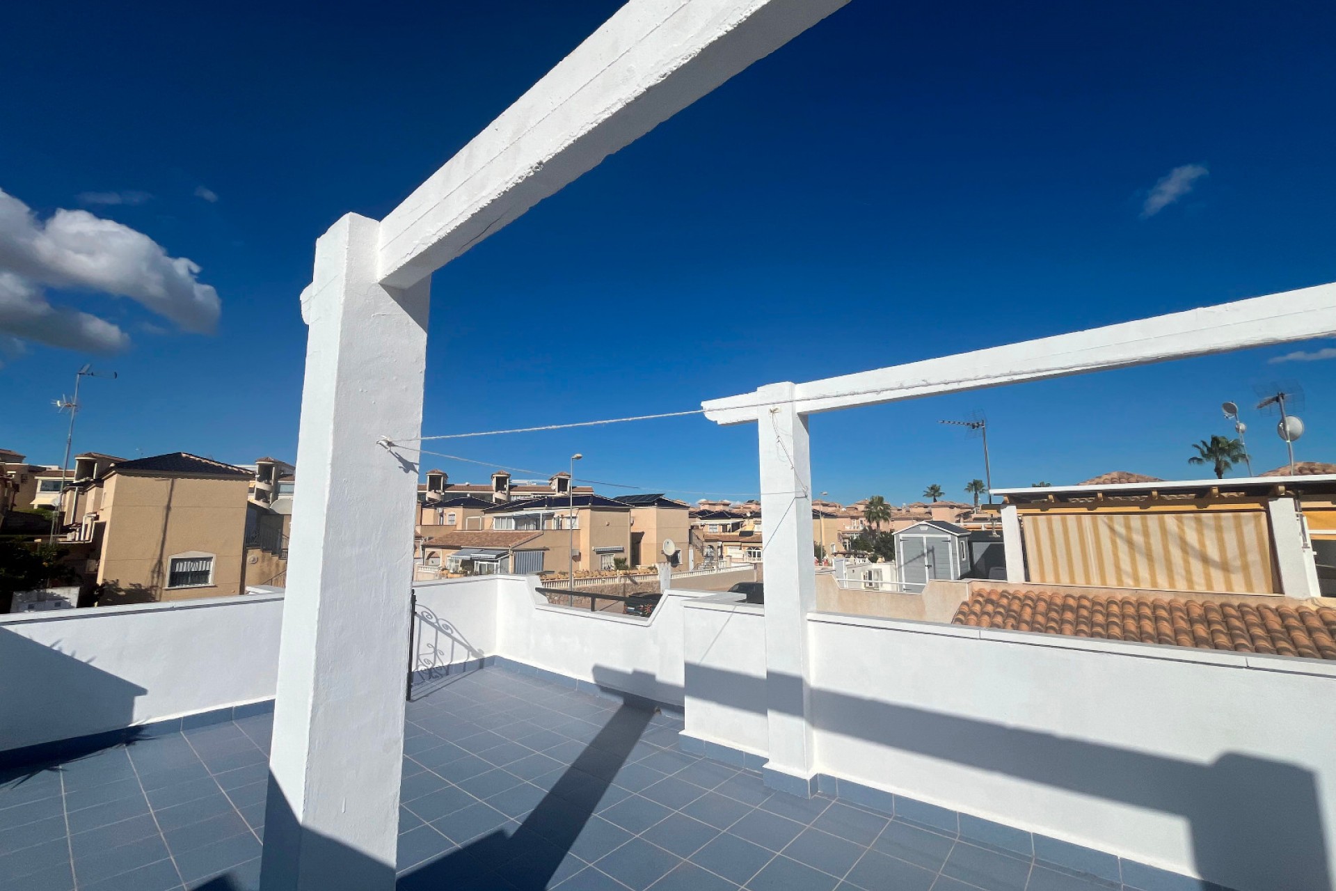 Wederverkoop - Vierkante Villa - Orihuela Costa - Punta Prima