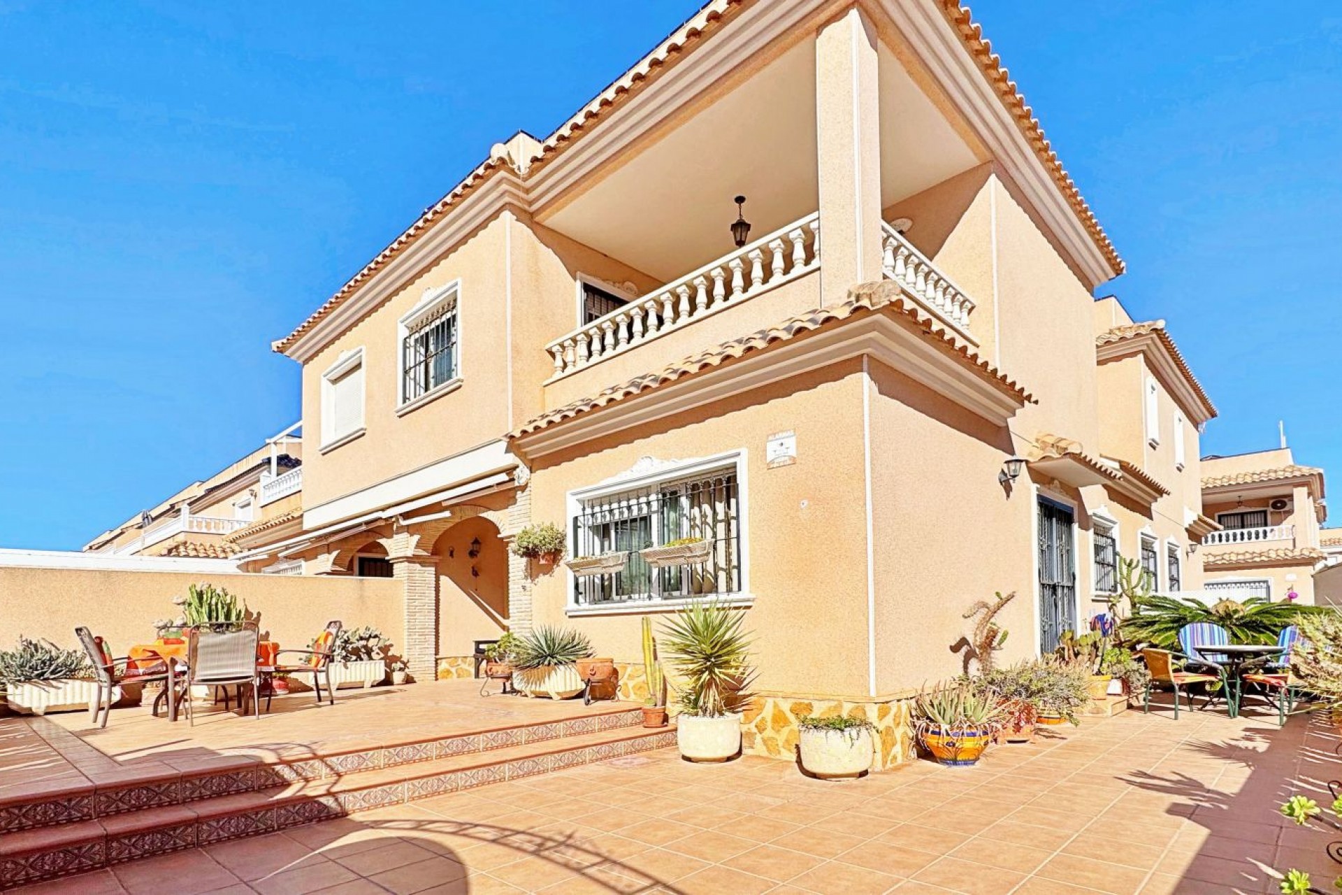 Wederverkoop - Vierkante Villa - Orihuela Costa - Villamartin