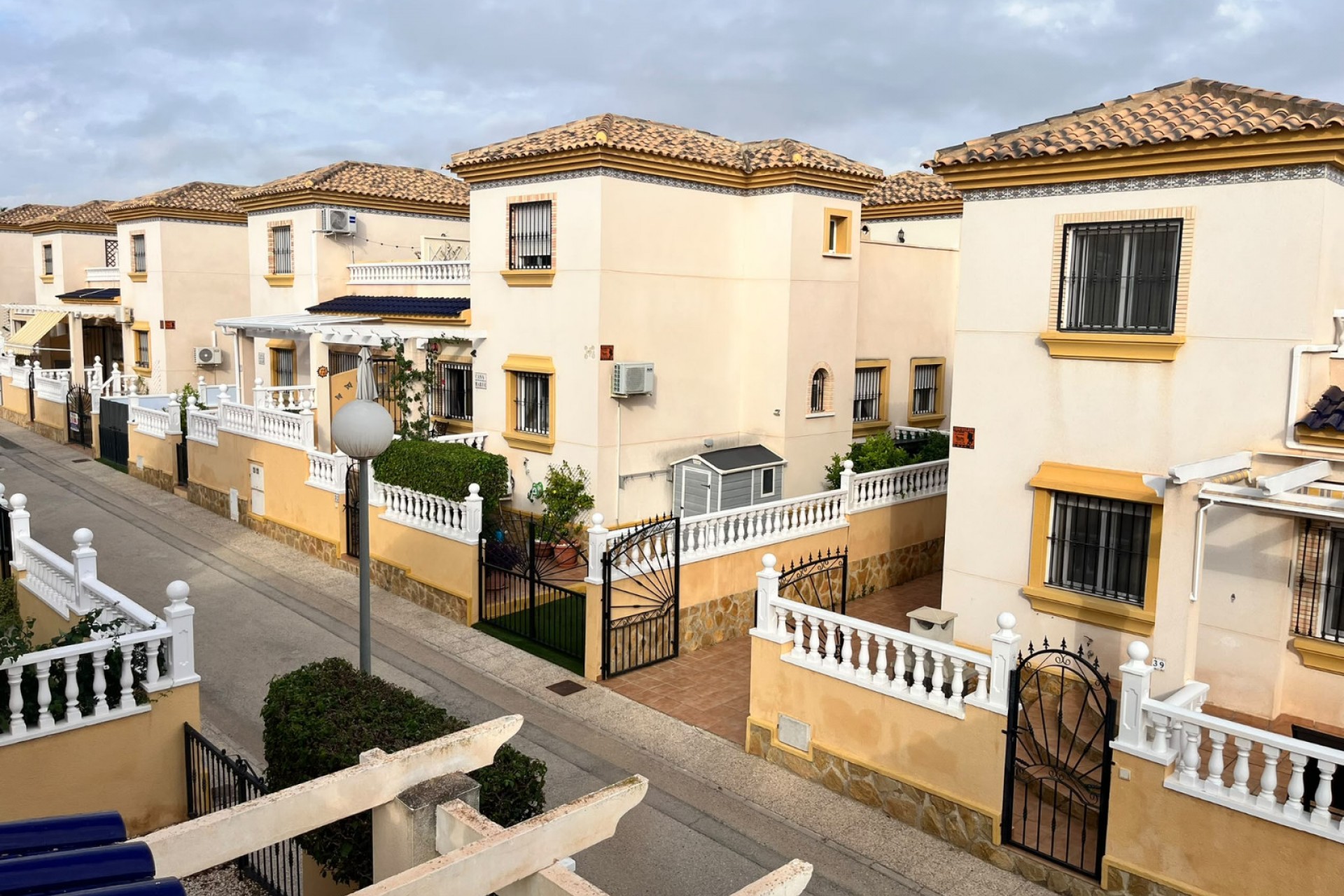 Wederverkoop - Vierkante Villa - Orihuela Costa - Villamartin