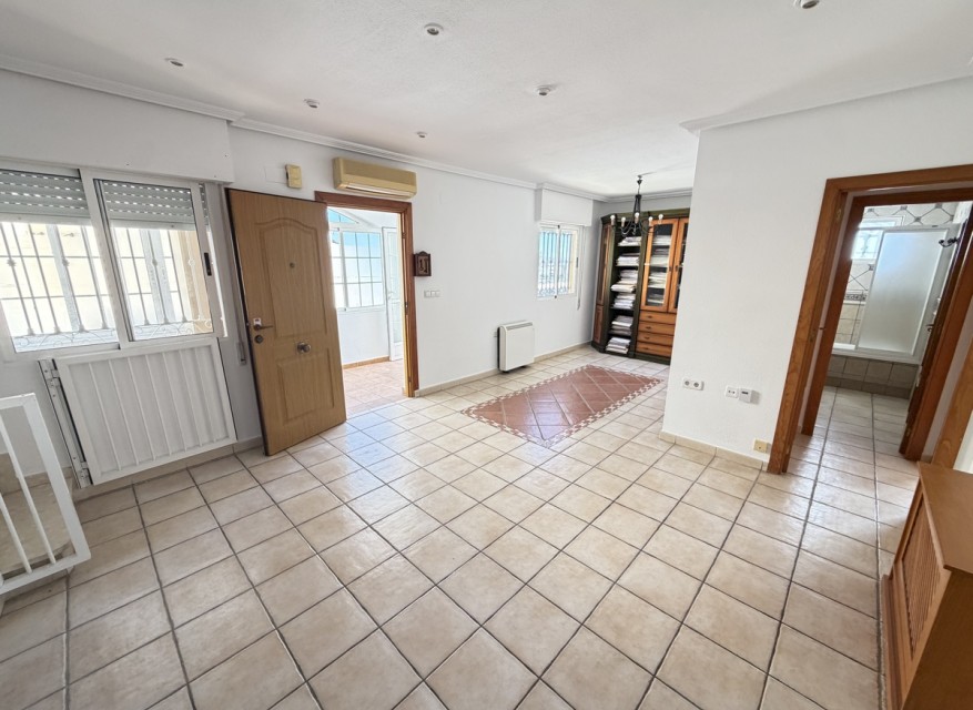 Wederverkoop - Vierkante Villa - Torrevieja - Los Balcones