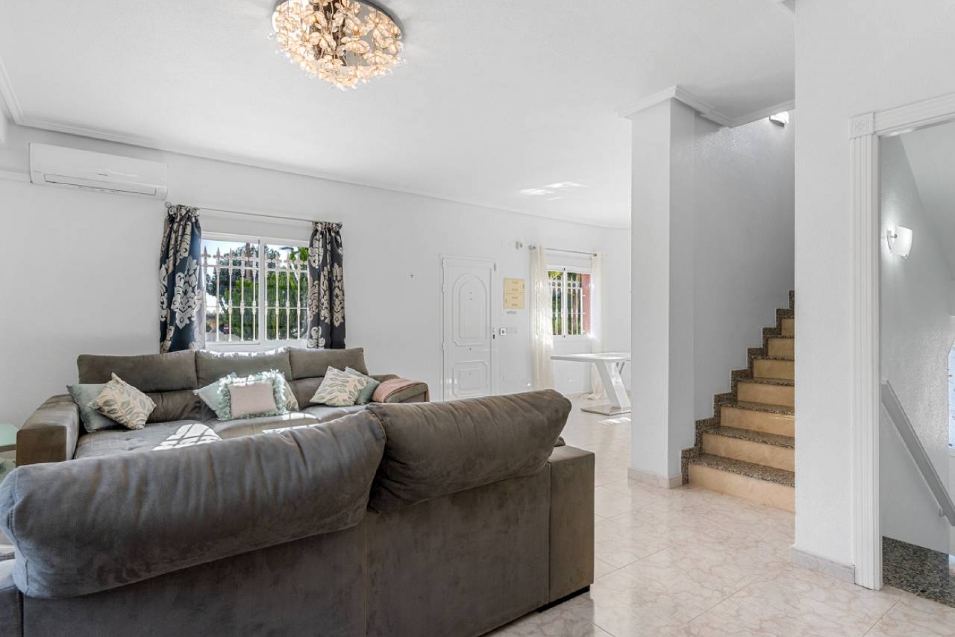 Wederverkoop - Vrijstaande Villa - Ciudad Quesada - Doña Pepa