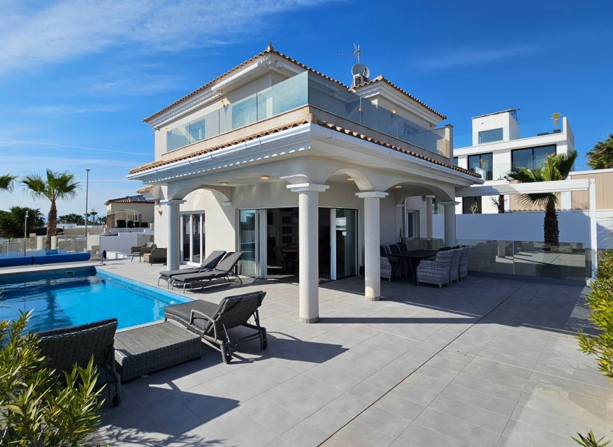 Wederverkoop - Vrijstaande Villa - La Marina - La Marina - Verstedelijking