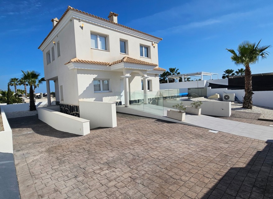 Wederverkoop - Vrijstaande Villa - La Marina - La Marina - Verstedelijking
