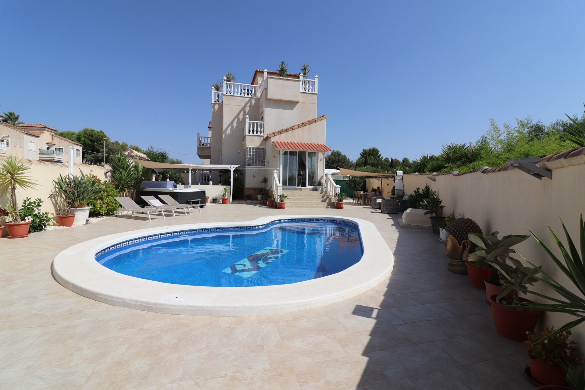 Wederverkoop - Vrijstaande Villa - San Miguel de Salinas - Lake View Mansions