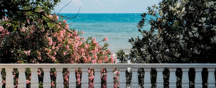 Det er mye enklere å kjøpe eller selge en eiendom i Costa Blanca ved hjelp av våre eiendomsmeglere i Orihuela Costa