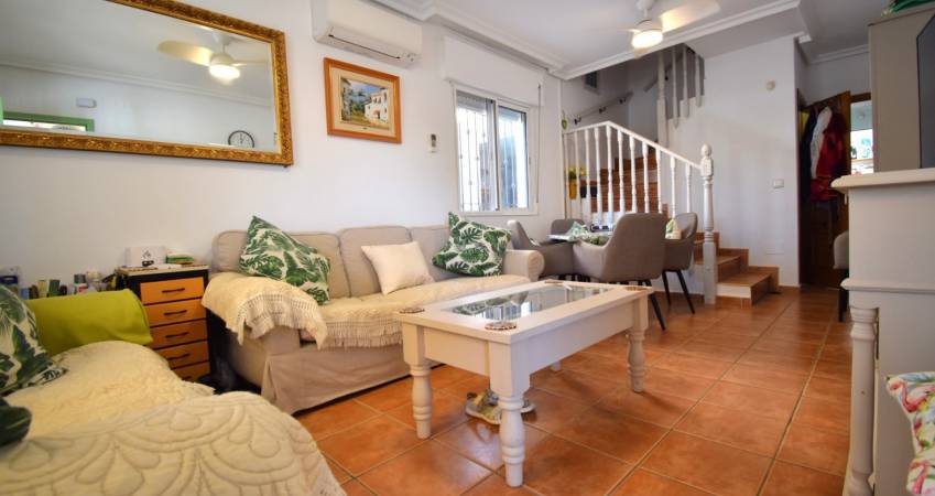 If you are looking for a home on the Costa Blanca South, you will love this semi-detached for sale in La Zenia