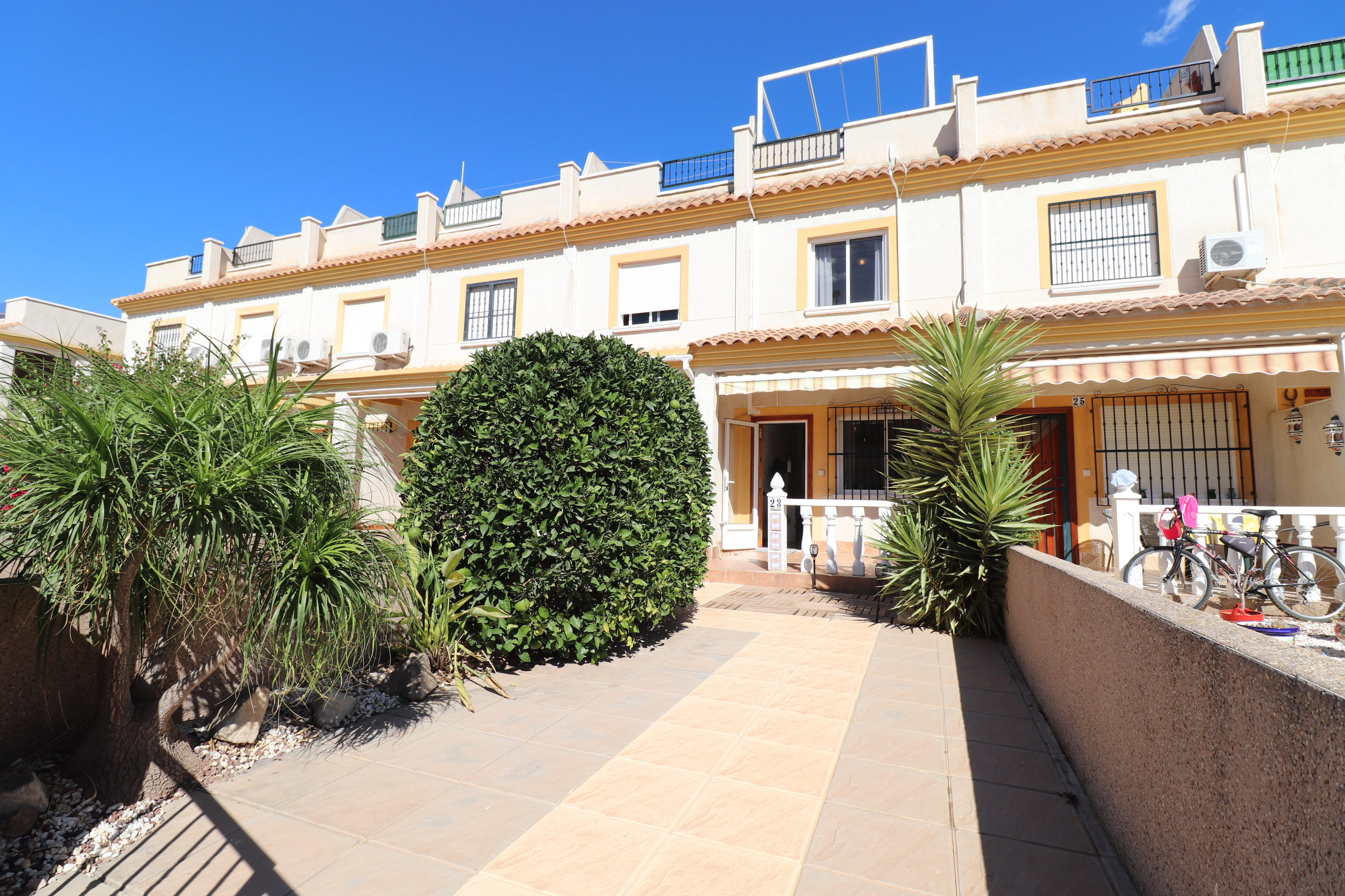 Townhouse for rent in Montemar, Algorfa