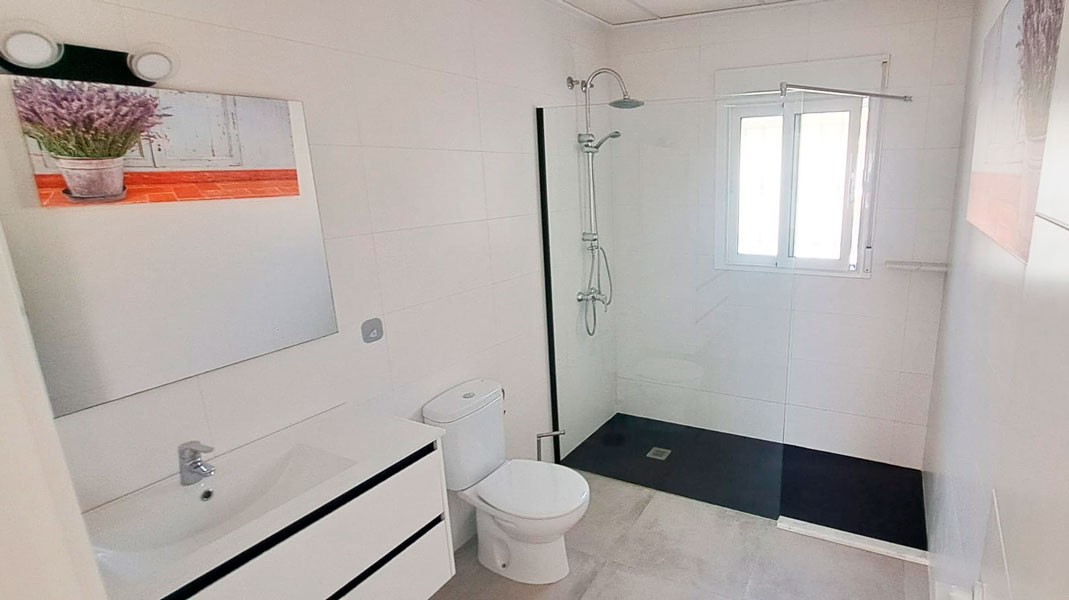 Finca with 3 Bedrooms in Catral, Alicante with Large Plot and Mountain View