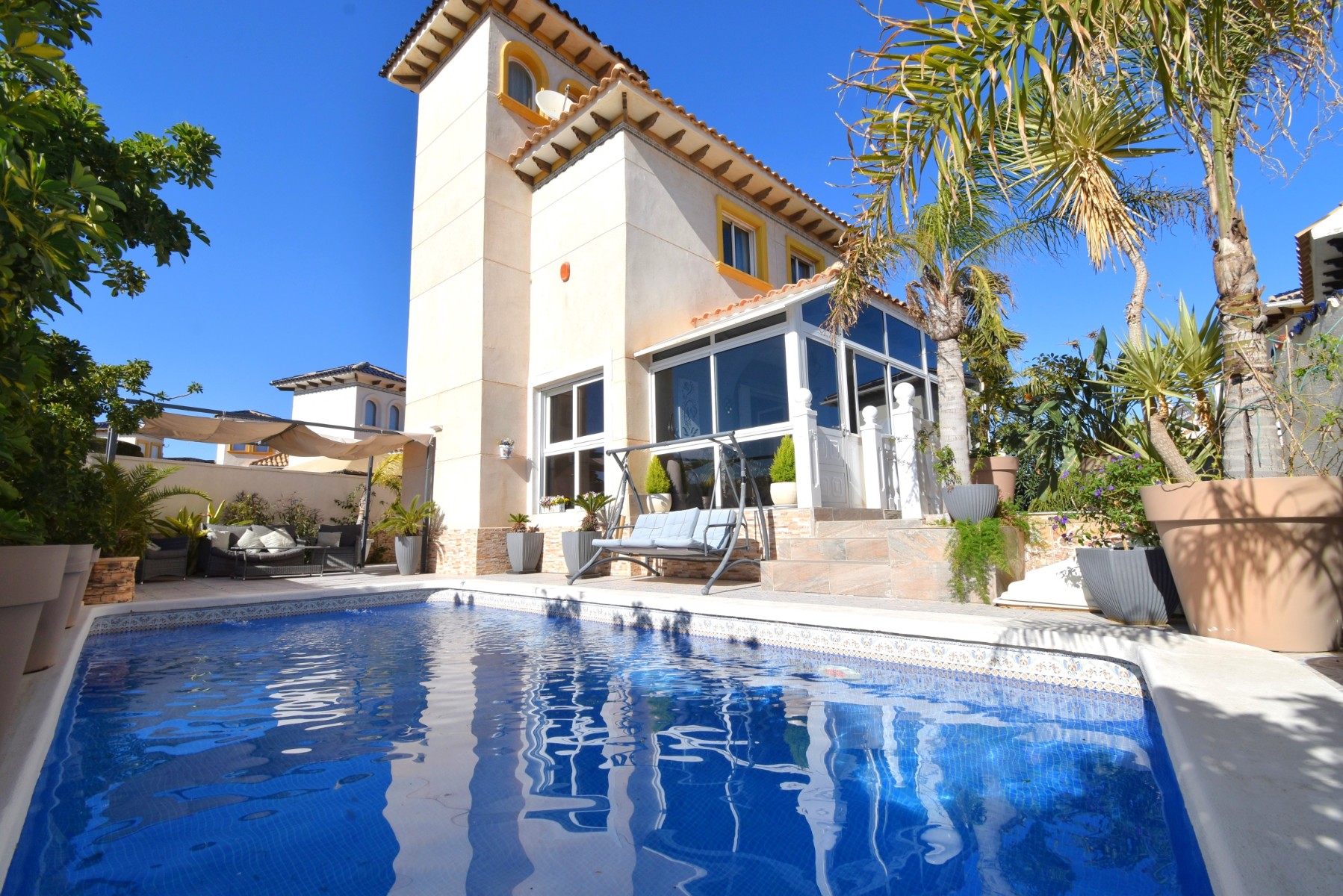detached-villa en orihuela-costa · playa-flamenca 419000€