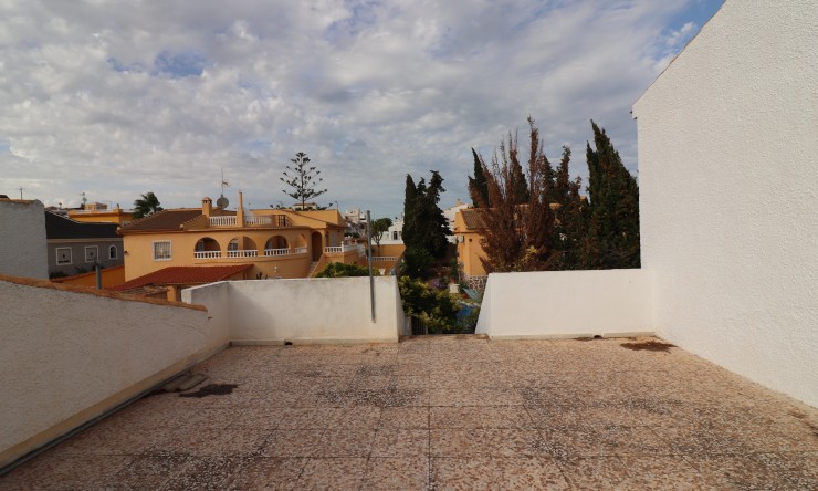 Videresalg - Frittliggende Villa - Torrevieja - La Siesta