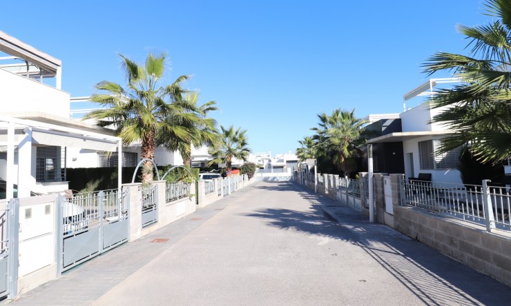 Videresalg - Frittliggende Villa - Ciudad Quesada - La Laguna