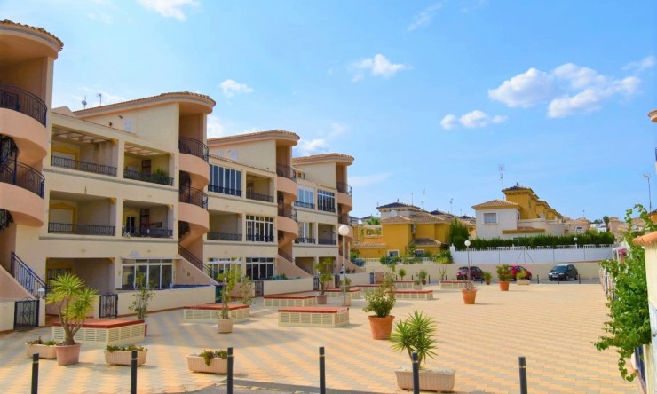 Re-Sale - Apartment - Orihuela Costa - Punta Prima