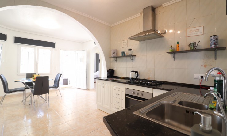 Videresalg - Frittliggende Villa - Ciudad Quesada - Ciudad Quesada - Byen