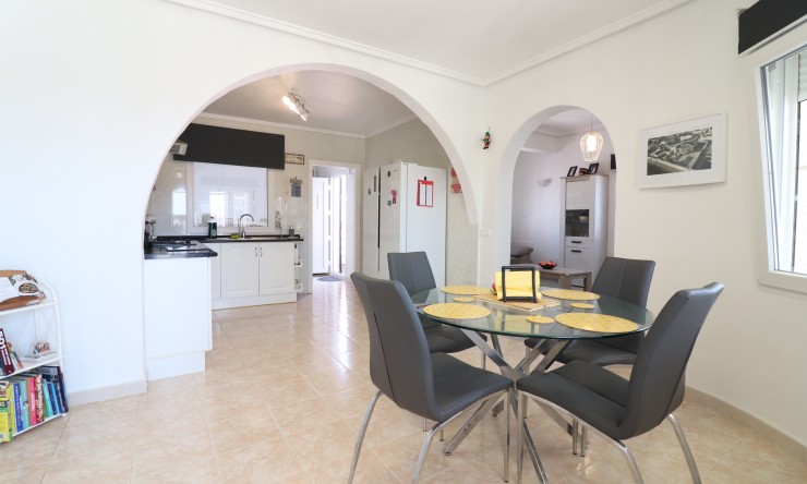 Videresalg - Frittliggende Villa - Ciudad Quesada - Ciudad Quesada - Byen