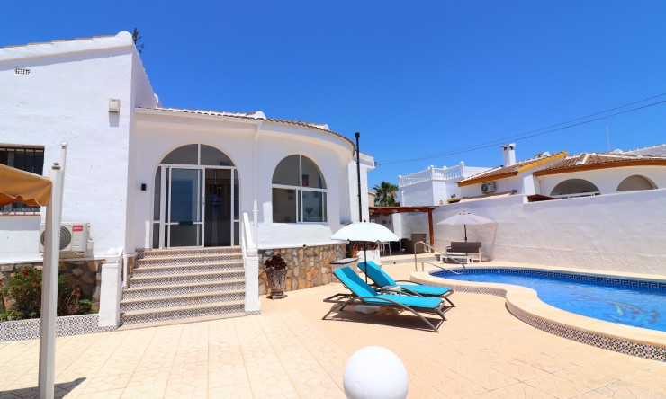 Videresalg - Frittliggende Villa - Ciudad Quesada - Ciudad Quesada - Byen