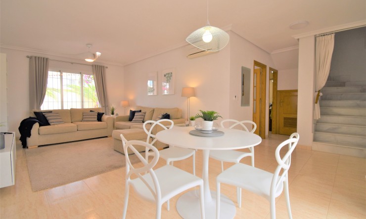 Videresalg - Tomannsbolig - Orihuela Costa - Playa Flamenca