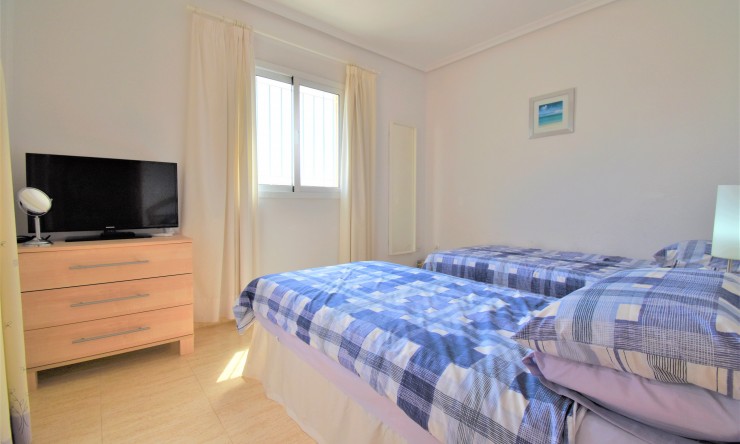 Videresalg - Tomannsbolig - Orihuela Costa - Playa Flamenca