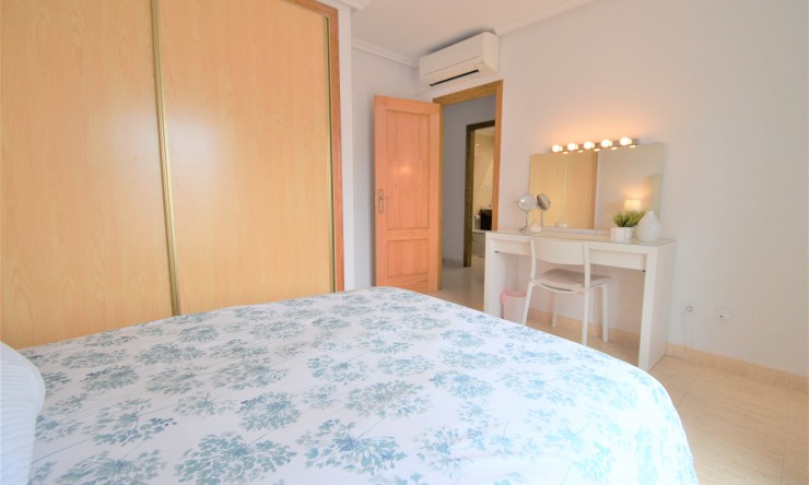 Videresalg - Tomannsbolig - Orihuela Costa - Playa Flamenca