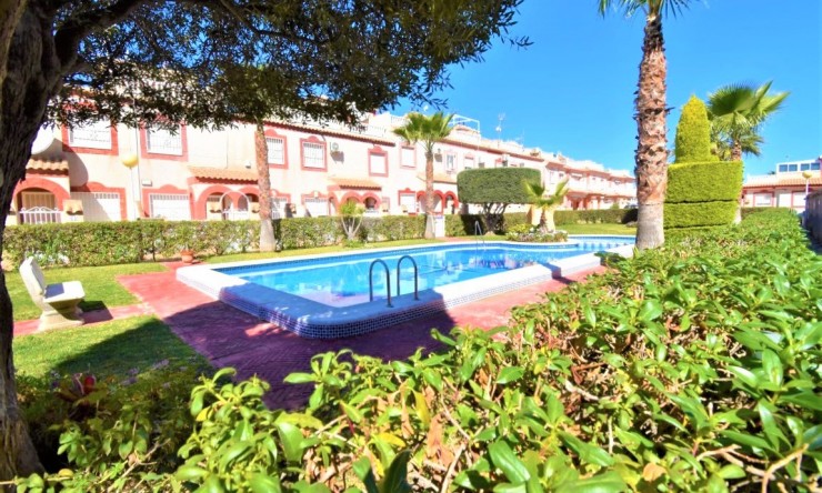 Videresalg - Quad Villa - Orihuela Costa - Playa Flamenca