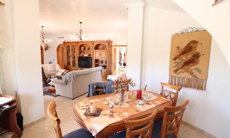 Videresalg - Frittliggende Villa - Algorfa - Lomas de La Juliana