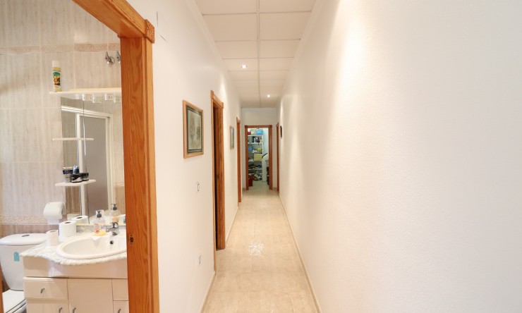 Videresalg - Frittliggende Villa - Algorfa - Lomas de La Juliana