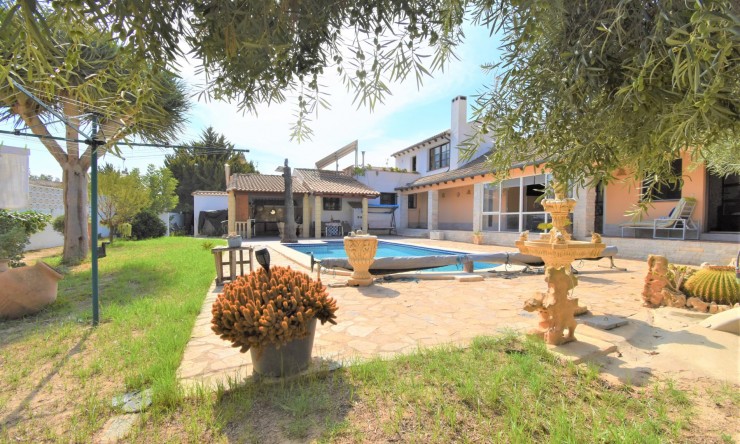 Re-Sale - Detached Villa - Orihuela Costa - Villamartin