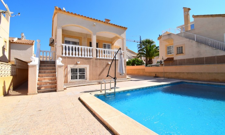 La Revente - Villa - Orihuela Costa - Los Altos