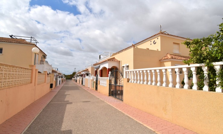 La Revente - Quad Villa - Orihuela Costa - Playa Flamenca