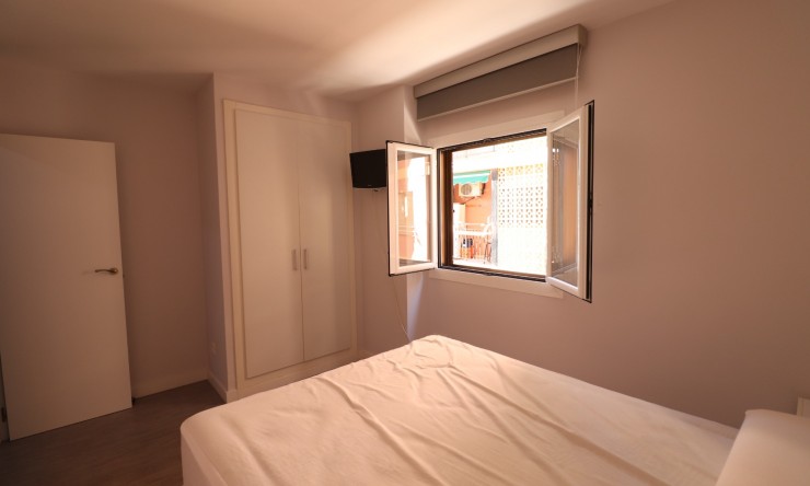 Re-Sale - Apartment - Torrevieja - Playa Del Cura