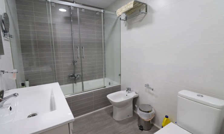 Reventa - Apartamento - Torrevieja - Playa Del Cura