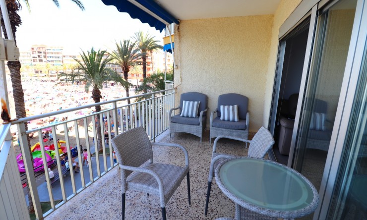 Reventa - Apartamento - Torrevieja - Playa Del Cura