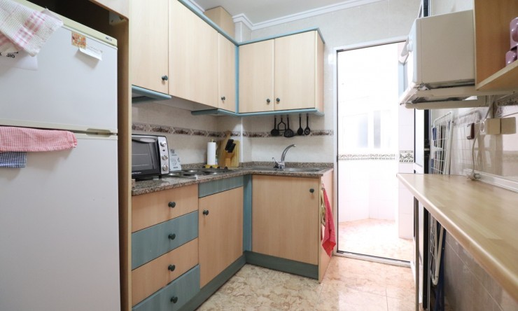 Re-Sale - Apartment - Torrevieja - Torrevieja - Centre