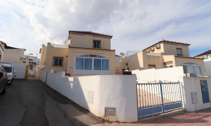 Re-Sale - Detached Villa - Orihuela Costa - Los Balcones