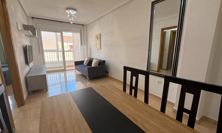 Re-Sale - Apartment - San Isidro - San Isidro - Town