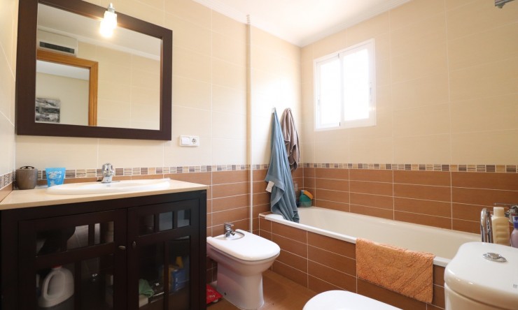 Wederverkoop - Herenhuis - Cox - Cox - Veld