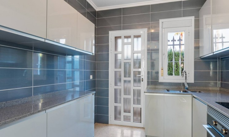 Wederverkoop - Vrijstaande Villa - Ciudad Quesada - Doña Pepa