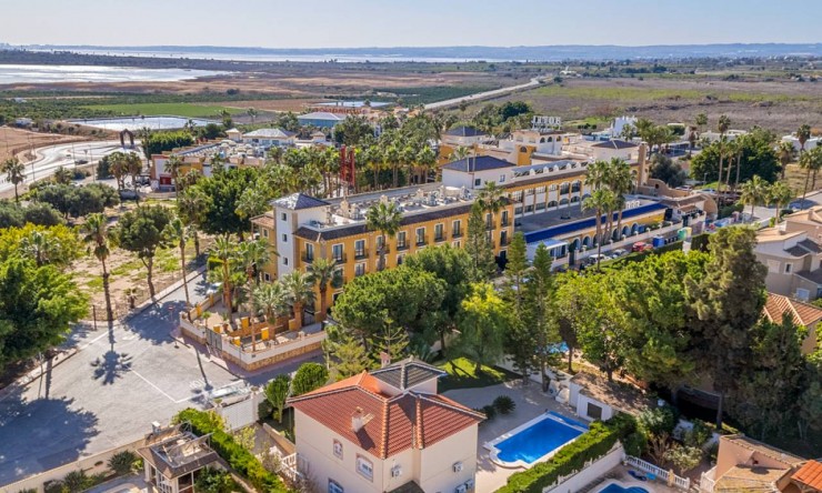 Wederverkoop - Vrijstaande Villa - Ciudad Quesada - Doña Pepa