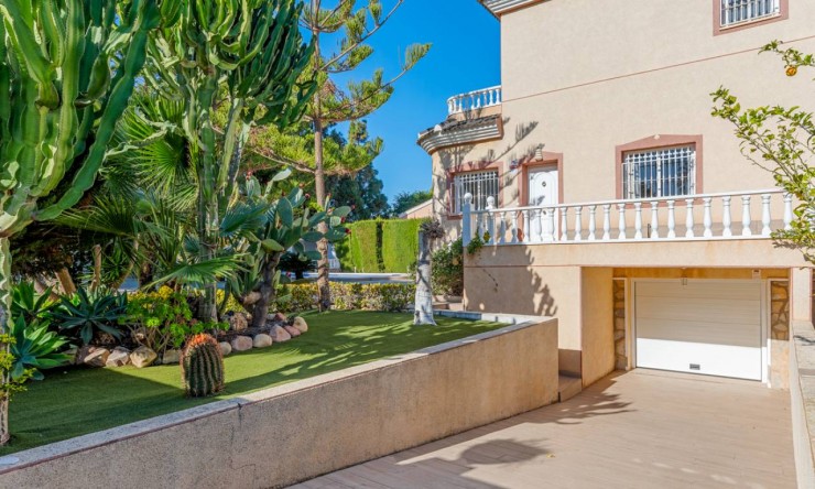 Wederverkoop - Vrijstaande Villa - Ciudad Quesada - Doña Pepa