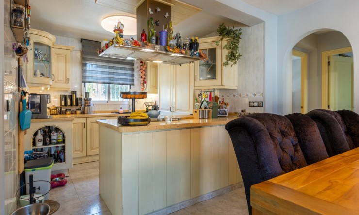 Re-Sale - Detached Villa - Benimar - Benimar I