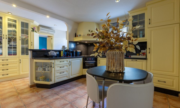 Re-Sale - Detached Villa - Benimar - Benimar I