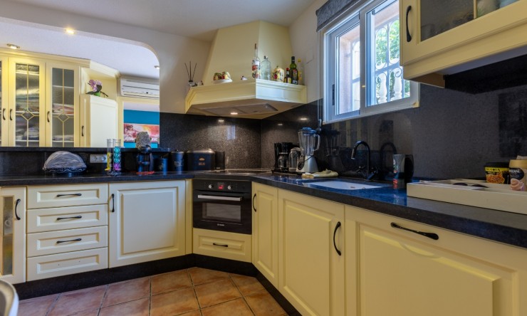 Re-Sale - Detached Villa - Benimar - Benimar I