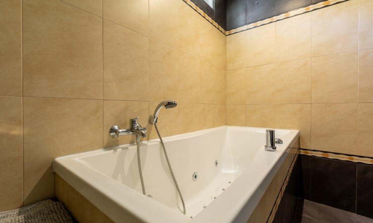 Re-Sale - Detached Villa - Benimar - Benimar I